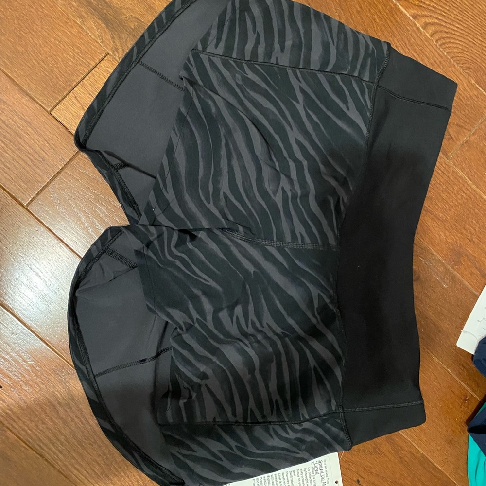 Lululemon Speed Up shorts